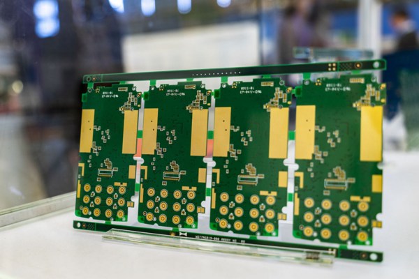 在PCBA加工中有哪些防护措施